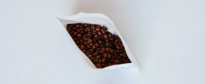 Frysa in kaffe och kaffebönor cover image