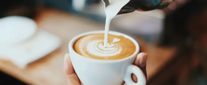 Att bemästra det perfekta latte-förhållandet: En omfattande guide för kaffeentusiaster cover image