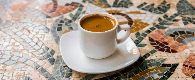 Blond espresso: Et lettere tag på en klassisk drik cover image