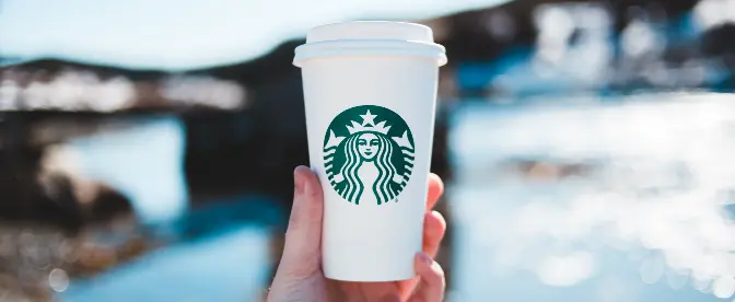 Bedste kaffedrikke at bestille hos Starbucks cover image