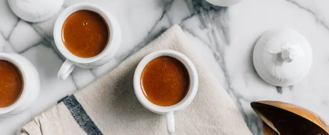 chaud boisson fabricant ou café machine là sont beaucoup délicieux chaud  les menus à choisir depuis, comprenant cappuccino, moka, latté, chocolat,  noir café, Lait thé, facile à brasser avec juste une presse