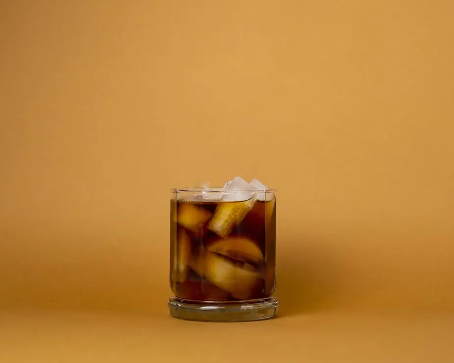 How to Choose Between Iced Coffee & Cold Brew cover image