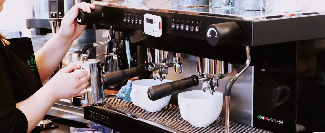 Máquinas de café espresso usadas: vale a pena comprar? cover image